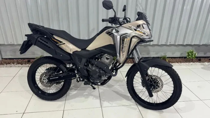 PROMOÇÃO VENDO MOTO SAHARA 300 NOVA
