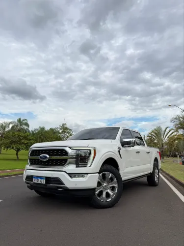 Ford F-150 Platinum 4X4 5.0 V8 2023