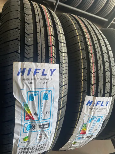 Pneu 185/60R15 novo
