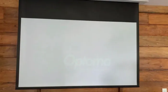 Tela Cinema 84 Wide Gaia e moldura