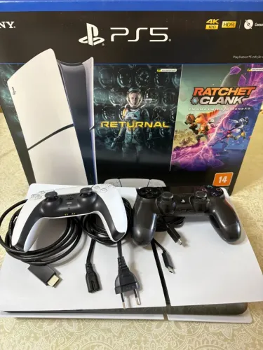 PlayStation 5 (2 controles, 1 ps4 e 1 ps5) 