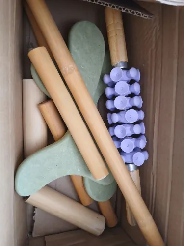 Vendo um kit ventosa e um kit para massagem com pantalas, bamboo e rolo turbinada