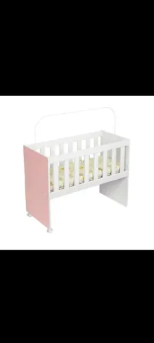 Mini berço feminino 