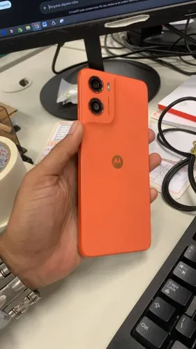 Celular moto G06