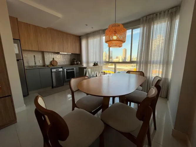 Apartamento semi mobiliado a venda no Centro de Itajaí