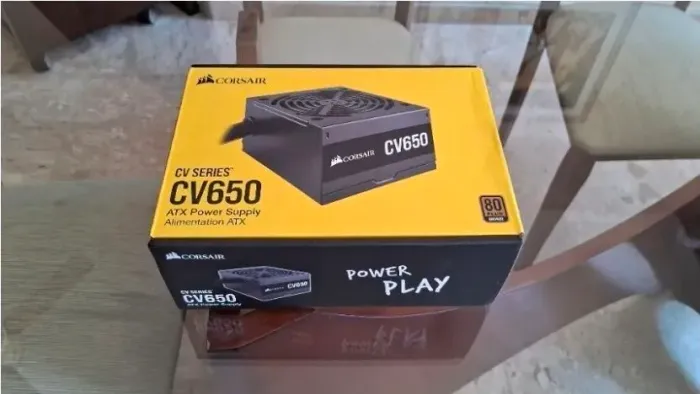 Fonte Corsair CV650 650W<br>