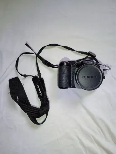 Câmera fujifilm finepix S2980