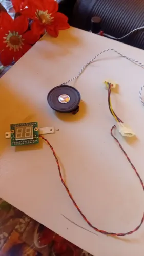 Marcador Clock relógio computador cpu pc antigo usado e acessórios