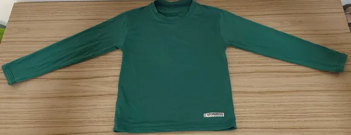 Blusa UV infantil