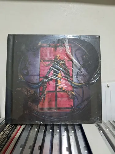 CD Lady Gaga - Cromática - Deluxe LIMITED HARDCOVER BOOK