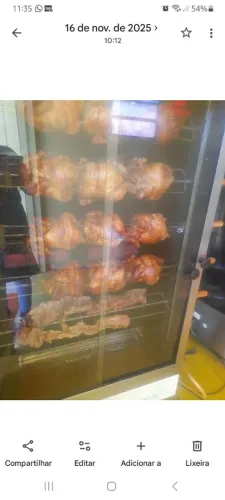 Assadeira de frangos e carnes a gás
