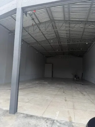 Galpão com 360m² de área total na Avenida Vieira Santos - Jardim Itaipu - Goiânia