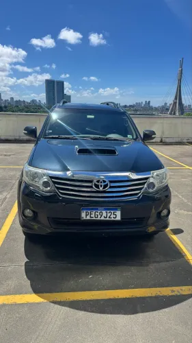 Toyota Hilux SW4 SRV D4-d 4X4 3.0 TDI Dies. AUT 2012