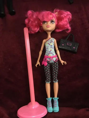 Monster High Howleen Dance Class