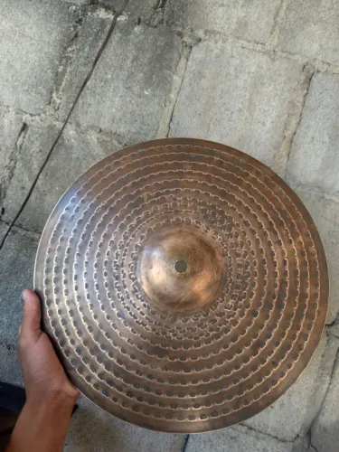 Prato Bottom (Inferior) Hi-Hat Avedis Zildjian 14? - Década de 1960 (Vintage original