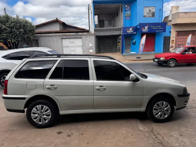 Volkswagen Parati 1000 MI 16V 2P E 4P 2000