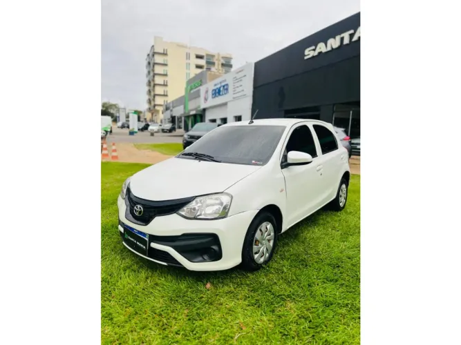 Toyota Etios X 1.3 Flex 16V 5P Mec. 2020