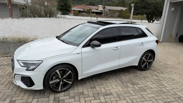 Audi A3 Sportb. Perf. Black 2.0 TFSI S-tronic 2024