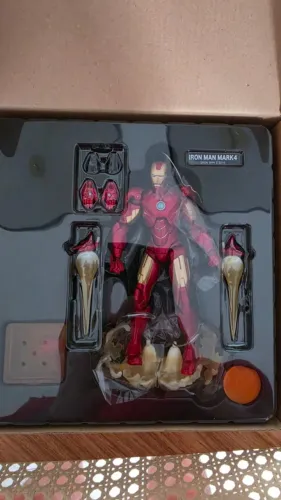 Iron Man - Kaiyodo Revoltech Ex Iron Man Mark 4