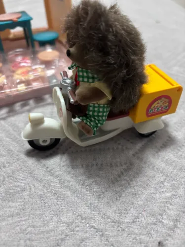Sylvanian Families entregador de pizza