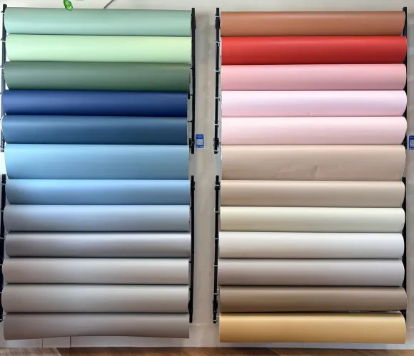 Serviços de aplicação de papel de parede e eletrodomésticos