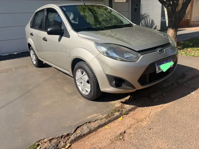 Ford Fiesta Sed. 1.6 8V Flex 4P 2012