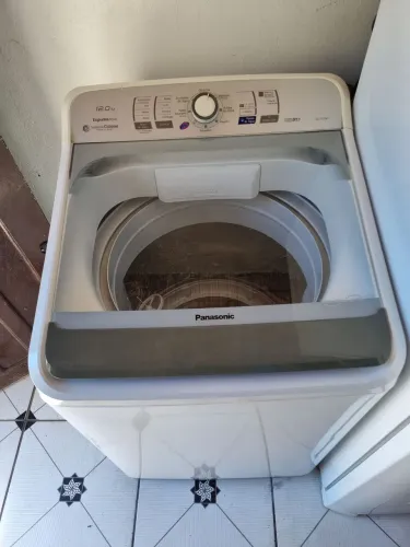 Máquina Panasonic 12kg nova praticamente 