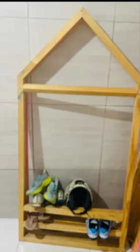 Cama montessoriana infantil