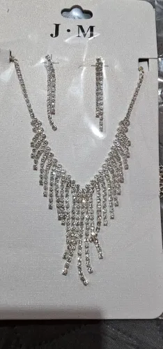 Conjunto de Colar e Brincos com Strass