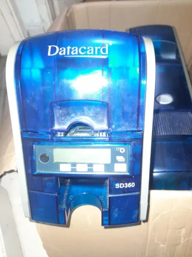 2 Impressora de cartões SD360 datacard