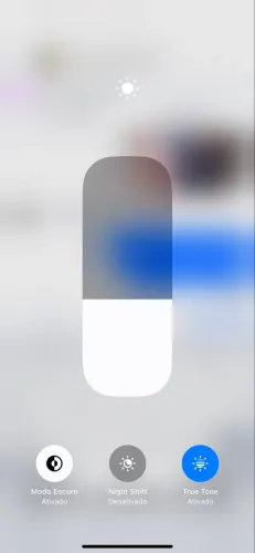 iPhone XR na carcaça do 13 pro