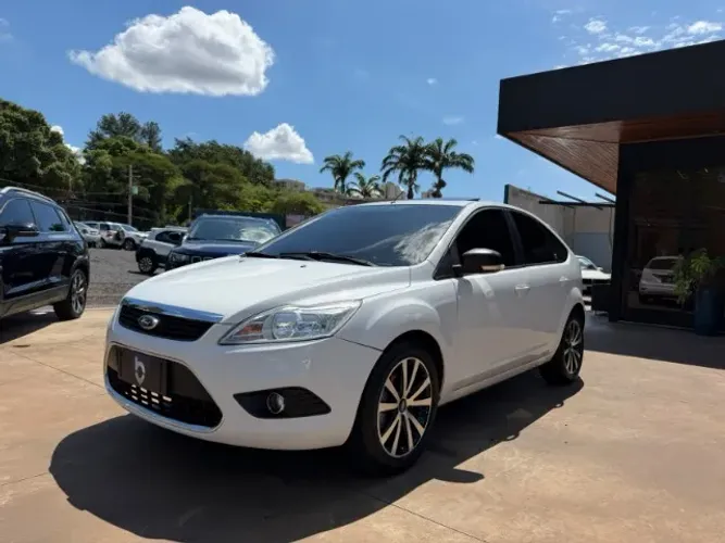 Ford Focus 2.0 16v/se/se Plus Flex 5P Aut. 2011