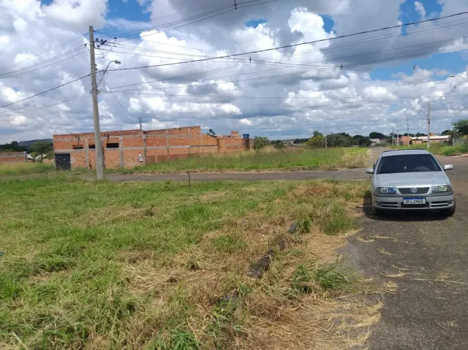 Lote de esquina na região do Fórum de Aparecida.