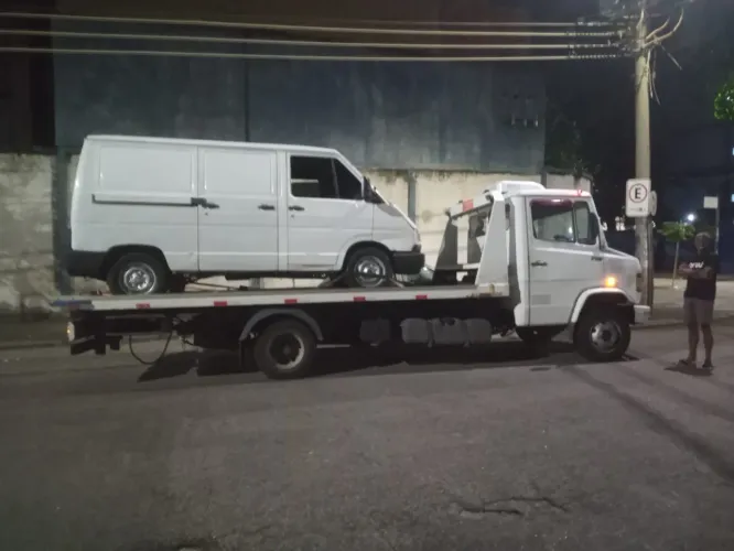 Reboque 24 horas zona norte vila da penha iraja cordovil parada de Lucas bras de pina 