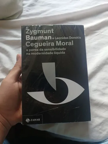 Livro, a perda da sensibilidade na modernidade líquida.  Lacrado 