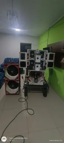 Som tipo paredão