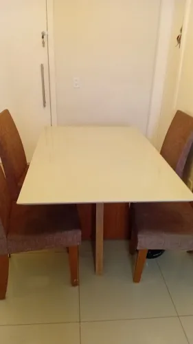 Mesa c 4 cadeiras