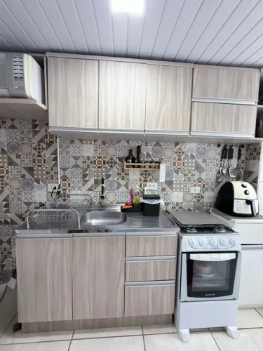 Vende-se ótimo apartamento mobiliado no condomínio ARGUS, em Coqueiros!