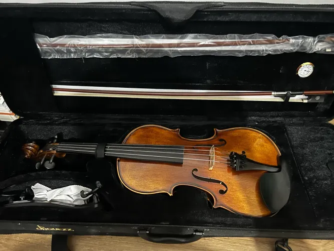 Violino Stradivari Luthier usado 2 vezes
