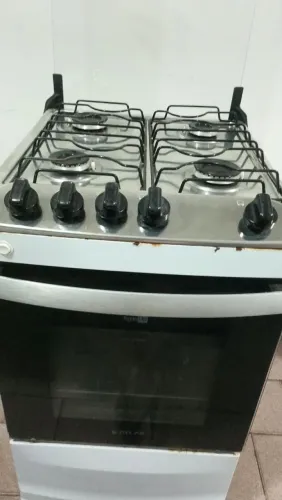 Fogão 4 bocas com forno