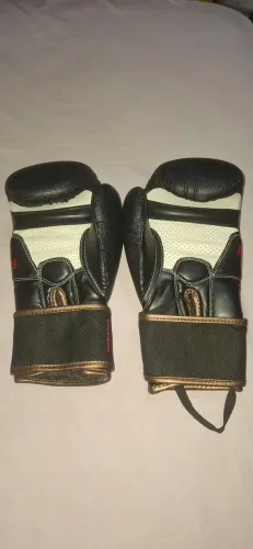 Luvas de Boxe 