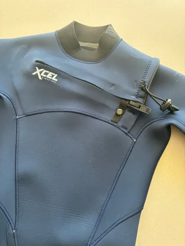 Long-john Xcel 4/3 tamanho 12 como novo!