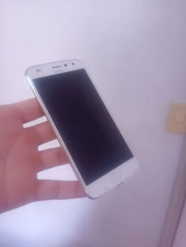 Motorola Moto Z2 Play + SnapBoost Sound ( Usado )