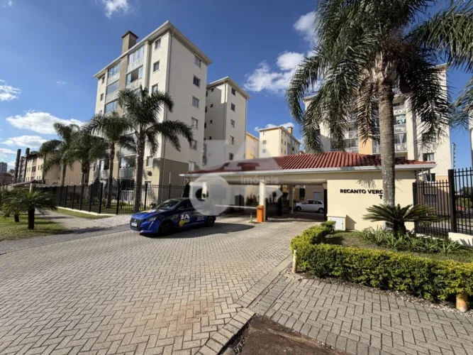 Apartamento com 3 quartos para alugar por R$ 3700.00, 80.14 m2 - CAPAO RASO - CURITIBA/PR