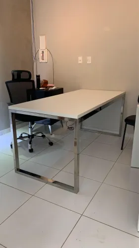 Mesa MDF base inox