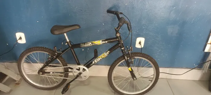 Bicicleta aro 20 masculina semi nova