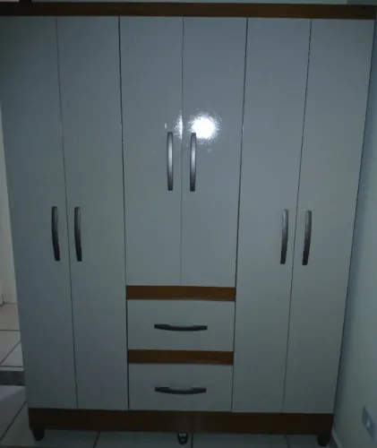 Guarda-roupa