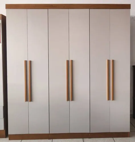 Guarda-Roupa Casal 6 Portas com Gavetas + Cabideiro | Novo e Espaçoso