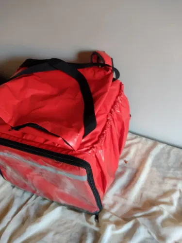 Vendo bag semi nova valor 100 reais