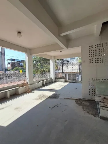 ALUGO CASA NO CENTRO
